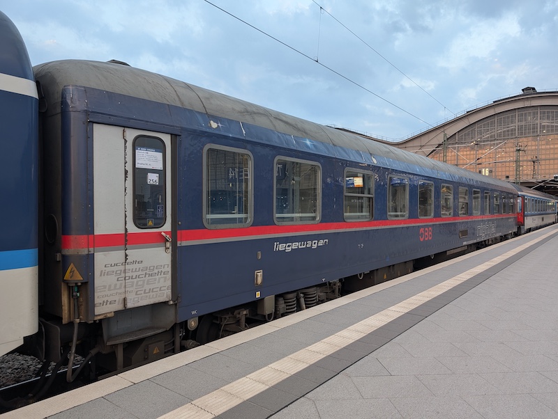 PXL 20250619 031601621