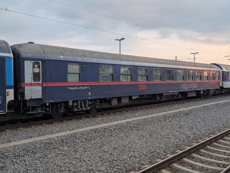 PXL 20250619 032153709