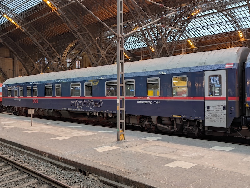 PXL 20250619 032802426